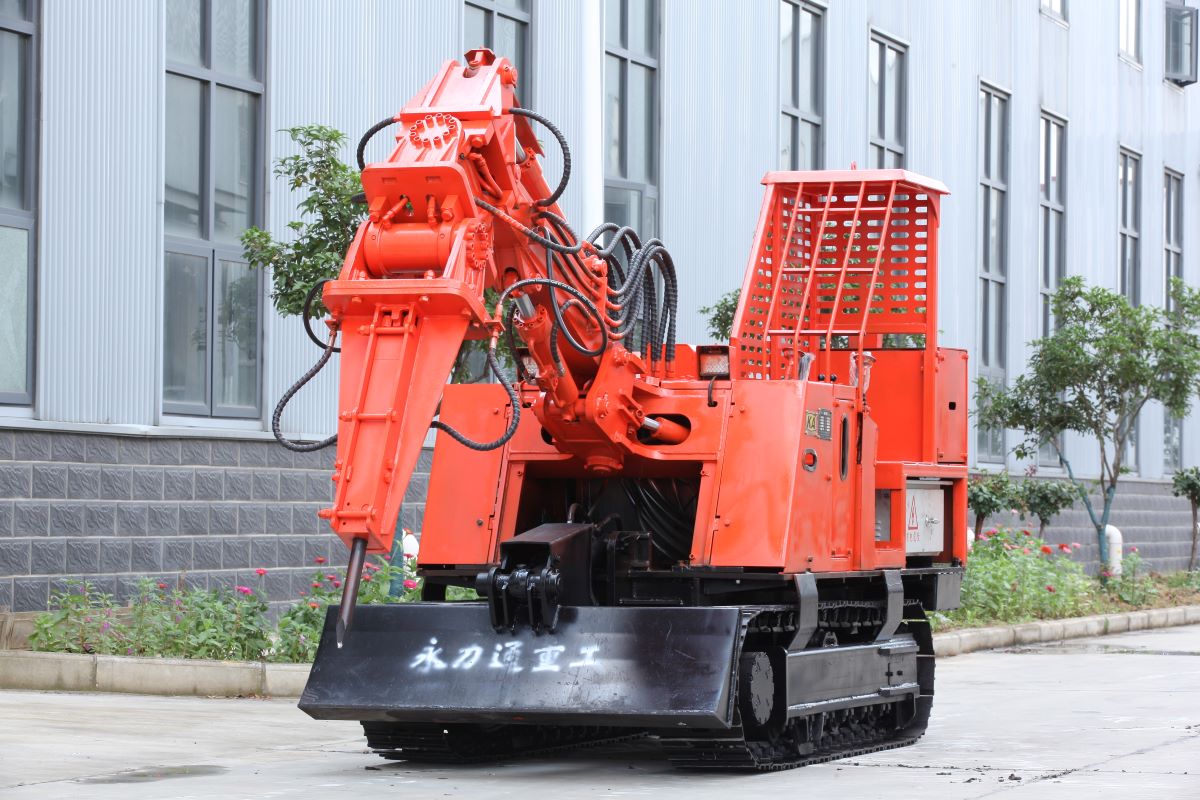 永力通輪胎扒渣機(jī)，老客戶轉(zhuǎn)介紹送千元配件禮包