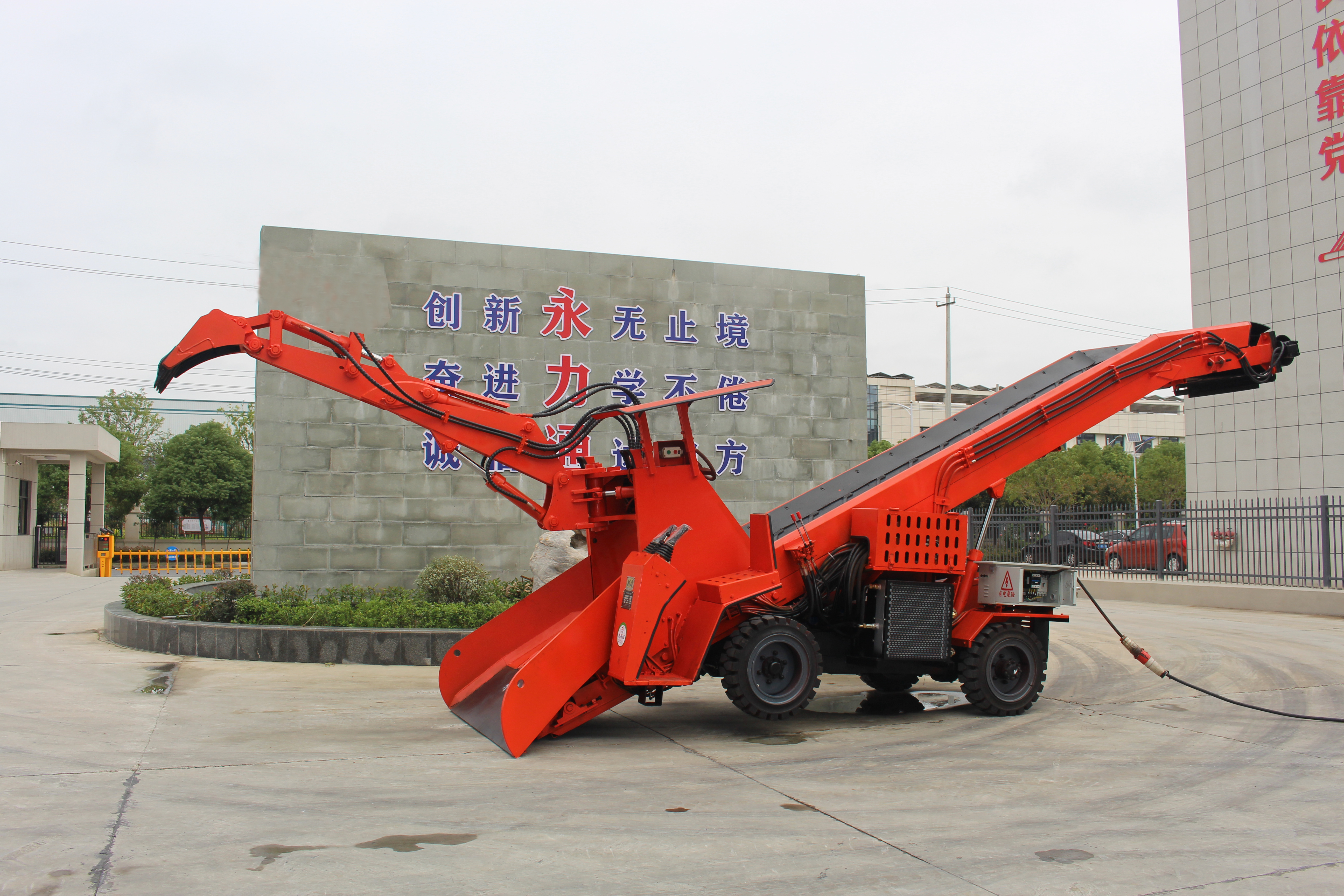 永力通礦用扒渣機(jī)，先試機(jī)后付款，就是這么自信