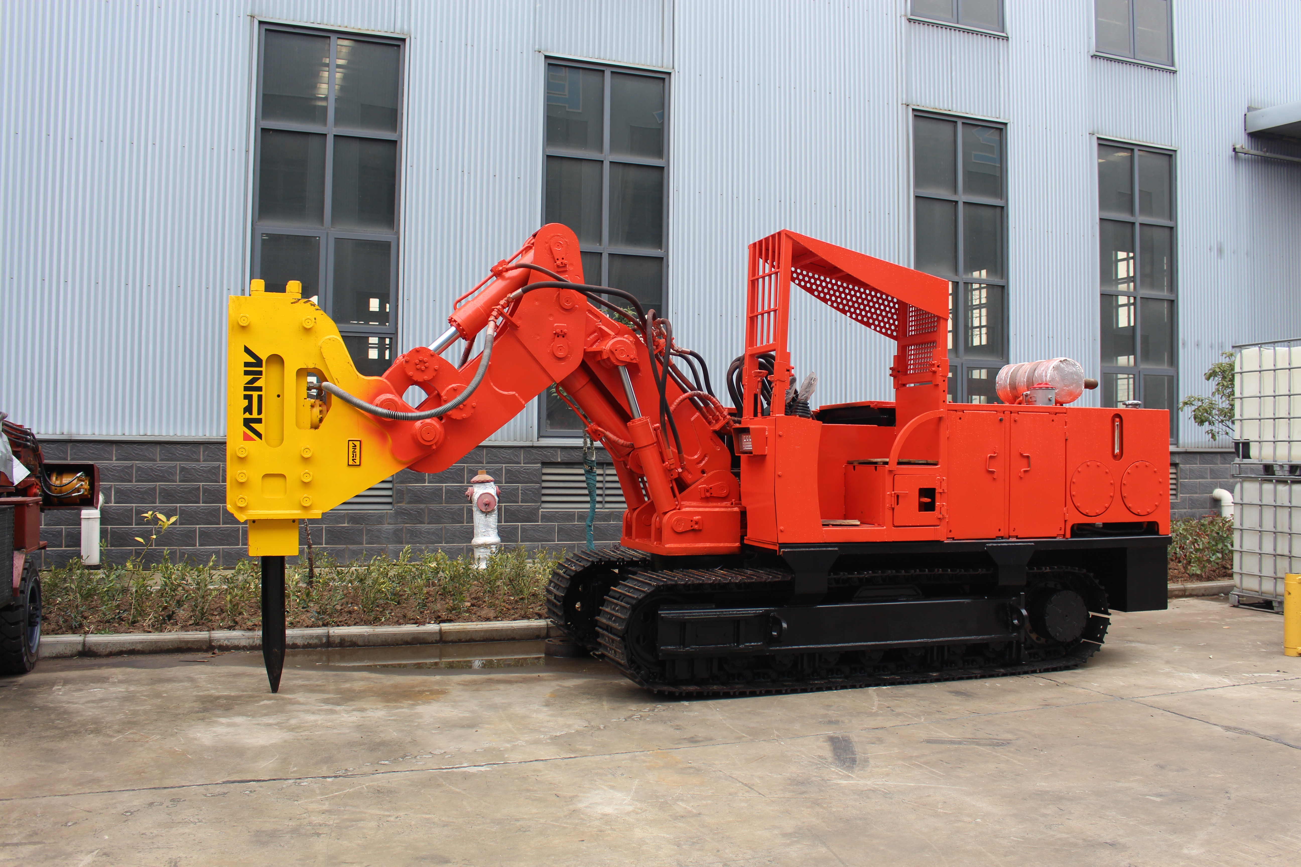 電機(jī)啟動電流大跳閘？永力通軟啟動系統(tǒng)，不傷電網(wǎng)！